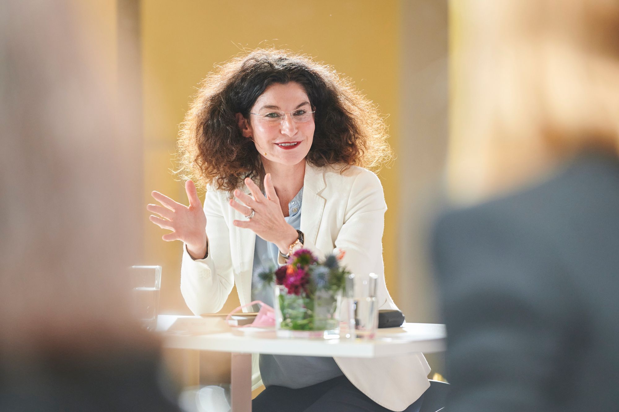 Mitarbeiterzufriedenheit in Zeiten der Pandemie: Persönlicher Erfahrungsbericht von Tina Müller